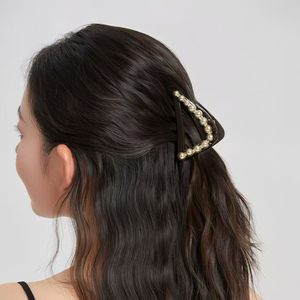 2026 Meilleures ventes, design de niche populaire, épingles à cheveux pour femmes élégantes et tendance, imitation perle, bijoux en gros - Product Image 1