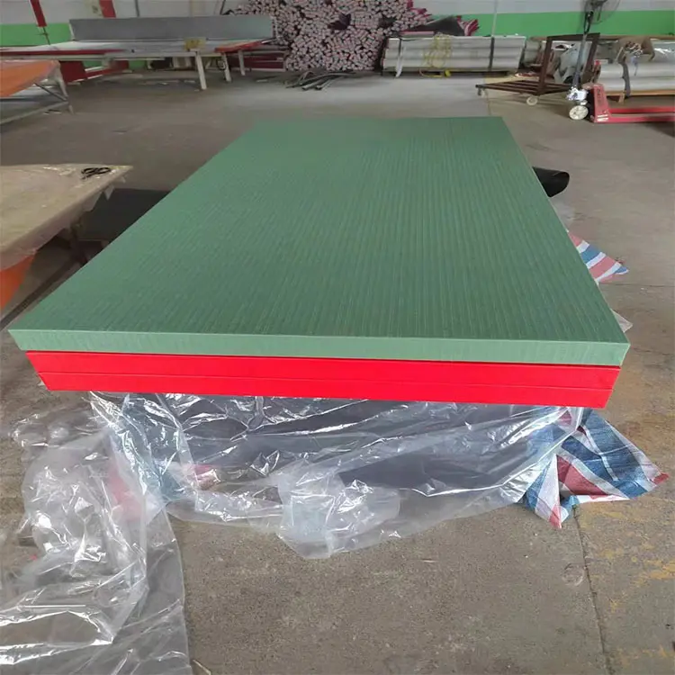 Hoge Kwaliteit Epdm Cross Fitness Gymnastiek Rubber Mat Rubber Grijpende Vloeren Worstelen Mat Judo Mat