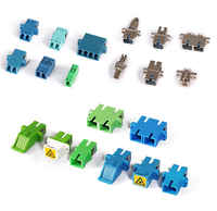 SC/FC/ST/LC/MPO Fiber Optique Accessoires Adaptateur Connecteur SM/MM UPC/APC Coupleur Simplex/Duplex/Quad Bride PVC Métal