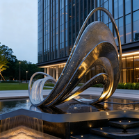 Sculptures paysagères contemporaines sur mesure pour cour de bureau, statue ornementale en acier inoxydable poli miroir en forme de cercle