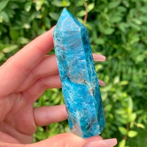 Vente en gros : Pointes de pierre naturelle d'apatite bleue polie, en forme d'obélisque, pour la lithothérapie et l'artisanat de cristaux - Product Image 2