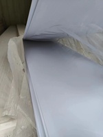 Panneau de plafond incurvé Mur en pvc laminé Brillant Panneaux muraux en plastique et résine pvc de haute qualité Panneau de plafond pour salle de lavage de voiture