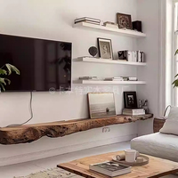 Meuble TV mural en bois massif avec bord naturel |   Console multimédia flottante rustique et créative au design antique, meuble de maison