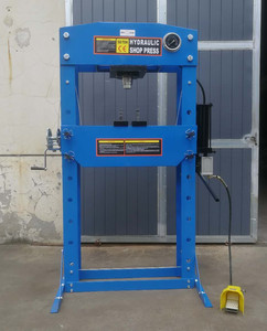 <span class=keywords><strong>Presse</strong></span> <span class=keywords><strong>hydraulique</strong></span> <span class=keywords><strong>d</strong></span>'<span class=keywords><strong>atelier</strong></span> en acier à double pompe 50T avec pédale, capacité de <span class=keywords><strong>50</strong></span> tonnes - Product Image 6