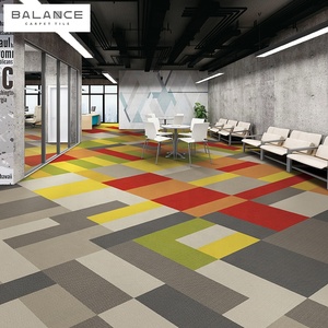 Desain Modern Warna-warni 50X50 Tahan Api Nilon Warna-warni Komersial Pola Modern Taman Kanak-kanak Ubin Karpet Modular untuk Kantor - Product Image 1