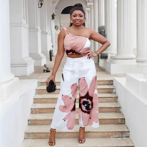 Completo due pezzi casual stampato stile europeo-americano, ecologico, vestibilità ampia, taglie forti, primavera estate, con pantaloni corti slim in raso a gamba larga - Product Image 2