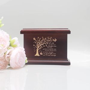 โลงศพสัตว์เลี้ยงไม้หรูหราทันสมัยปรับแต่งได้ รูปทรงสี่เหลี่ยมผืนผ้า ขนาด 8*4*5 ซม. เป็นมิตรกับสิ่งแวดล้อม สำหรับสัตว์เลี้ยงขนาดเล็ก สำหรับงานศพและพิธีที่ระลึก LYP - Product Image 6