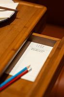 Panneaux muraux décoratifs pour restaurants sur mesure à Dubaï, solution tout-en-un pour l'ameublement de restaurants, table de salle à manger commerciale, chaise, banquette