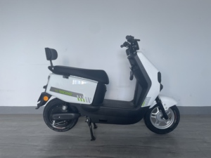 Scooter Eléctrico de 600W, 60V 72V, Batería de Plomo-Ácido/Litio de 20Ah, Scooter Eléctrico con Neumáticos Tubeless 3.00 10, <span class=keywords><strong>Ciclomotor</strong></span> para Desplazamientos Urbanos - Product Image 6