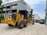 Vente de pièces détachées d'occasion pour niveleuse hydraulique sur pneus CAT 140K importée du Japon à prix réduit