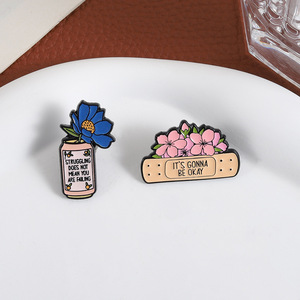 Broches con Citas Inspiradoras y Reconfortantes: 'Va a Ser Bien', Broches de Metal con Forma de Vendajes Médicos y Flores, Pin de Solapa de Esmalte Suave - Product Image 6