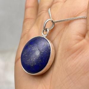 Joyería Bohemia hecha a mano para mujer, collar con colgante de piedras preciosas redondas de lapislázuli, chapado en oro y rodio - Product Image 3