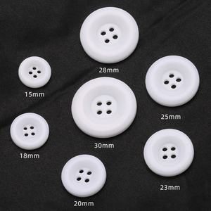 Botones de Resina de Cuatro Ojos al por Mayor para Fabricantes, Botones Grandes y Coloridos con Borde para Ropa Infantil, Botones Cosidos a Mano para Chaquetas y Suéteres - Product Image 5