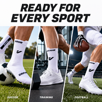 Chaussettes antidérapantes personnalisées en caoutchouc à pois noirs, impression de logo personnalisée, chaussettes antidérapantes pour le football, le soccer, la gym et l'entraînement
