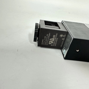 โซลินอยด์วาล์ว VUVS-LT25-B52-D-G14-F8-1B2 8035192ของแท้ของใหม่ - Product Image 4