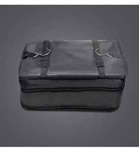 Organisateur de rangement suspendu en maille noire avec 3 étagères et compartiment inférieur zippé pour placard - Product Image 5