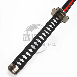 <span class=keywords><strong>Katana</strong></span> en bois <span class=keywords><strong>Zoro</strong></span> <span class=keywords><strong>Shusui</strong></span> de 101 cm, épée de cosplay d'anime non affûtée avec fourreau rose, pour les 5 ans et plus - Product Image 4