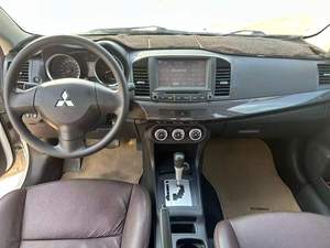 JX Auto <span class=keywords><strong>Mitsubishi</strong></span> <span class=keywords><strong>Lancer</strong></span> Usata 2013 1.8L Manuale Guida a Sinistra Sedili in Pelle Tetto Apribile 6 Airbag 1-25000 Miglia Berlina Shaanxi - Product Image 3
