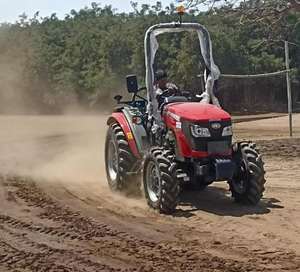 Nuevo modelo YTO 85HP Grove Orchard Tractor 2017 4wd Tractor agrícola utilizado en plantas de palmeras - Product Image 3