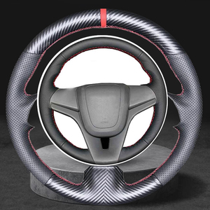 Cubierta de <span class=keywords><strong>volante</strong></span> de coche de cuero de fibra de carbono y microfibra para Chevrolet Cruze 2009-2014 <span class=keywords><strong>Aveo</strong></span> Orlando Ravon R4 - Product Image 1