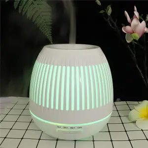 Nieuwe Ontwerp Houten Korrel Holle Aromatherapie Diffuser Geur Etherische Olie Luchtbevochtiger Verstuiver Luchtbevochtiger Met Grote Spray