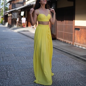 Nouvelle collection été : Ensemble femme style doux, crop top sexy à fines bretelles et jupe longue fendue élastique en popeline, ensemble deux pièces mignon pour femme - Product Image 2