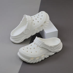 <span class=keywords><strong>Crocs</strong></span> pour hommes, pantoufles à semelles épaisses, sandales à bout fermé, semelle extérieure antidérapante en EVA, chaussures de plage décontractées d'été, talon de 2-3cm d'épaisseur moyenne - Product Image 1