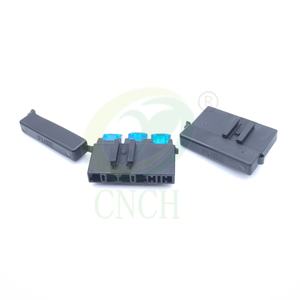 12V <span class=keywords><strong>3</strong></span> Circuitos Mini Fusible Bloque 6353-0157 - Product Image 6