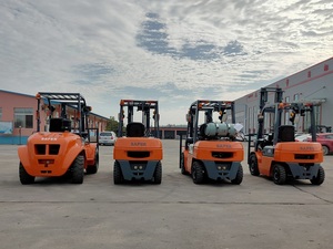 בטוח במפעל מכירה ישירה 1.8 מקסימאלי 2.5 3.5 טון 4x4 <span class=keywords><strong>4</strong></span> <span class=keywords><strong>4</strong></span> הנעה הנעה לכל שטח מלגזות שטח מחיר משאית - Product Image 6