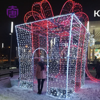 Luces LED Decorativas de Navidad 3D Grandes y Coloridas, con Marco de Hierro IP65, Fácil Instalación, para Interiores y Exteriores, Escultura de Caja de Regalo