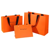Sac cadeau en papier blanc de qualité supérieure, durable, réutilisable, écologique, avec logo personnalisé, pour les magasins de chaussures et de vêtements, avec poignée en ruban, vente en gros