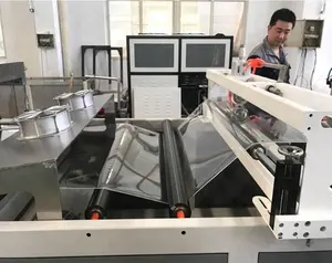 آلة بثق البلاستيك المصنوعة في الصين ، آلة صنع خط إنتاج PC ، معدات معالجة مصنع البثق