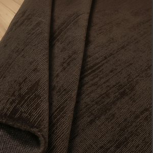 Le tapis Gabbeh brun chocolat riche en laine traditionnelle avec un motif nomade ajoute une texture chaude à tout espace de votre maison - Product Image 1