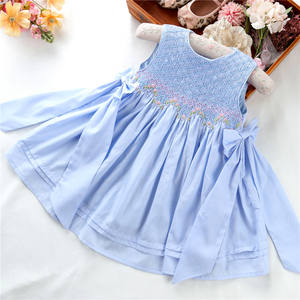Vestidos de Verano para Bebés y Niñas Pequeñas, Color Azul Florido, con Lazo, Hechos a Mano, Estilo Princesa, para Bodas, de Algodón, Ropa Infantil B102, Venta al Por Mayor - Product Image 1