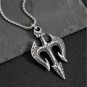 Yunnique – collier avec pendentif trident de Neptune en acier inoxydable pour hommes, bijoux rétro au design d'épée géométrique - Product Image 2