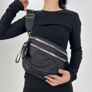跨境男士时尚多口袋拉链斜挎包轻便简约毛皮单肩包 - Product Image 5