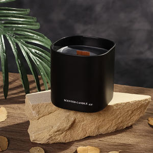 Bougies Parfumées Artisanales en Cire de Soja avec Mèche en Bois dans un Pot en Verre à Motif Floral, Huile Naturelle Pure pour Décoration d'Intérieur, Utilisation pour Mariage et Noël - Product Image 2