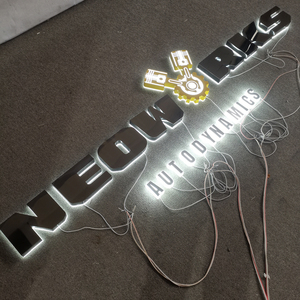 Enseignes rétroéclairées d'extérieur personnalisées avec logo mural en métal 3D Led Halo Enseigne éclairée par des lettres Led avec éclairage latéral Lettre <span class=keywords><strong>de</strong></span> canal - Product Image 1