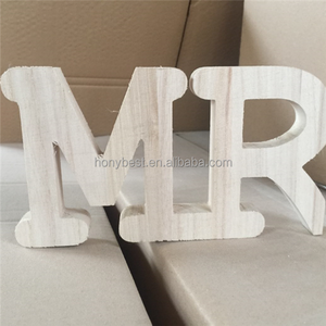 Recortes sin pintar Formas Mr & Mrs Letrero de madera Alfabetos 3D de pie Números de letras de madera para decoraciones de eventos de boda - Product Image 2