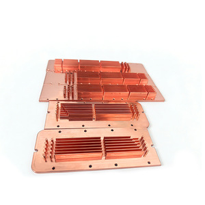 Dissipateur thermique en cuivre Hong Chengxin pour processeur de serveur et carte de circuit de véhicule à énergie nouvelle, haute densité, à dents, usiné CNC - Product Image 1