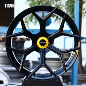 ล้อแม็กซ์ TITAN FORCE ขนาด 20x9.5 21x12.5 นิ้ว แบบ Center Lock ผลิตด้วยวิธีฟอร์จ สีดำเงา สำหรับรถยนต์ Lamborghini Temerario Huracan <span class=keywords><strong>STJ</strong></span> GT3 - Product Image 1