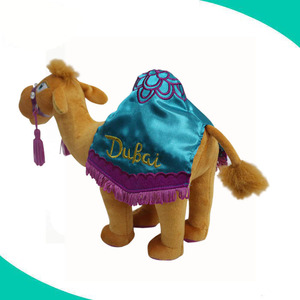 Chất Lượng Cao Tùy Chỉnh Dubai Thú Nhồi Bông Lạc Đà Đồ Chơi Sang Trọng Với Kính Mát - Product Image 6