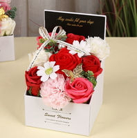 Boîte cadeau avec bouquet de roses artificielles, élégant arrangement de fausses roses pour cadeau de la Saint-Valentin, mariage, anniversaire, fête, festival