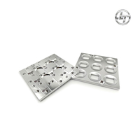 Composants en acier inoxydable usinés sur mesure pour instruments chirurgicaux