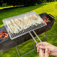Panier de barbecue pliable portable en acier inoxydable avec pince en maille pour poisson grillé, légumes, ciboulette – Ensemble d'outils de barbecue pour camping et fêtes