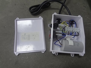 <span class=keywords><strong>Pompe</strong></span> à eau submersible DC 5SCM3(A) avec refroidissement par eau, moteur interne, turbine en plastique et interrupteur à flotteur <span class=keywords><strong>pour</strong></span> <span class=keywords><strong>forage</strong></span> - Product Image 5