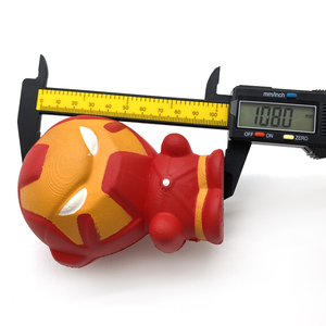 ของเล่นบีบคลายเครียดรูปฮีโร่หุ้มเกราะสีแดงแบบใหม่ ทำจากโฟม PU เด้งกลับเร็ว รับทำโลโก้ตามสั่ง สำหรับแจกเป็นของที่ระลึกในงานโฆษณา ของชำร่วยงานปาร์ตี้ ของขวัญสำหรับเด็ก - Product Image 6