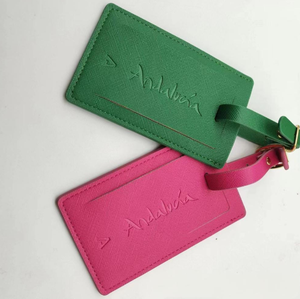 Étiquette de bagage en cuir PU écologique à motif de lettre anti-perte Conception en relief pour étiquette de voyage à sangle de valise Cadeaux promotionnels - Product Image 5