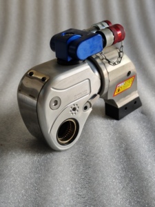 Wear Resistant Stable <b>Torque</b> Output Square Drive Hydraulic <b>Torque</b> Wrench VXTD25 For Offshore Platform Flange Retorquing - Product Image 6