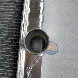 Radiatore Serbatoio Acqua ZX200-1 ZX210 ZX225 ZX230 ZX240-3G 4649913 4448338 per Ricambi Escavatore <span class=keywords><strong>Hitachi</strong></span> - Product Image 3